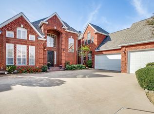 802 Hills Creek Dr, McKinney, TX 75070