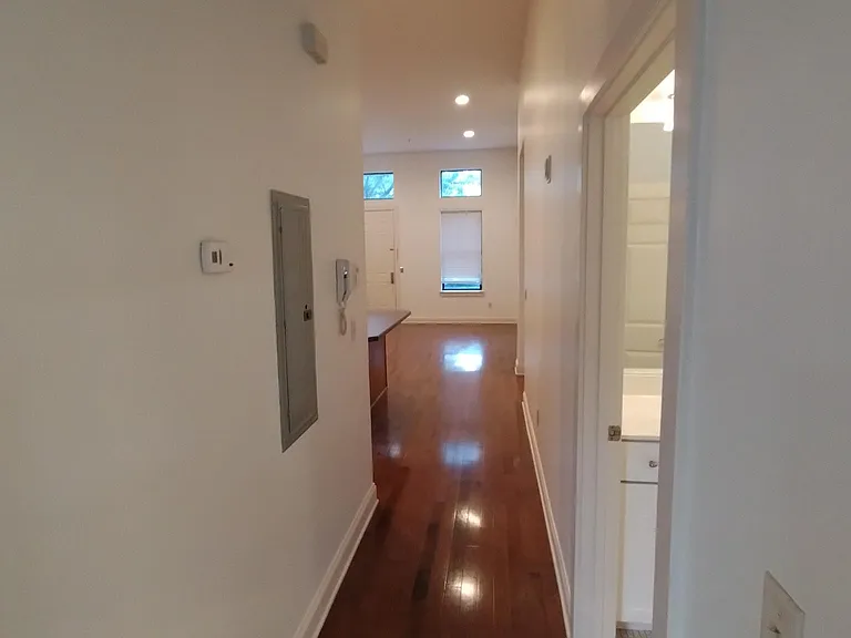 760 Wedgewood Park #103 — Photo 11