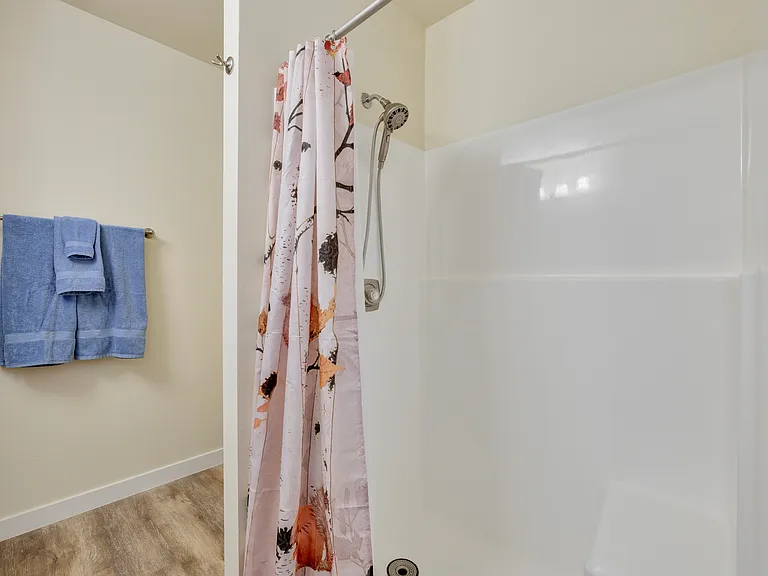 Upper Level
+Hallway bathroom 
+Shower/bath