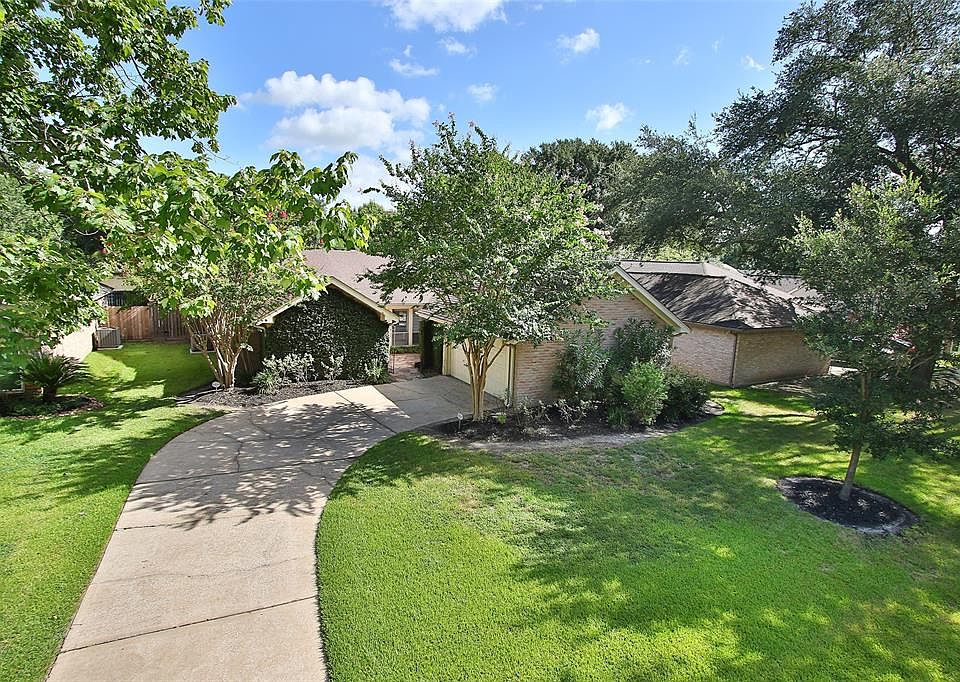 1st image of 14826 Beechmoor Dr