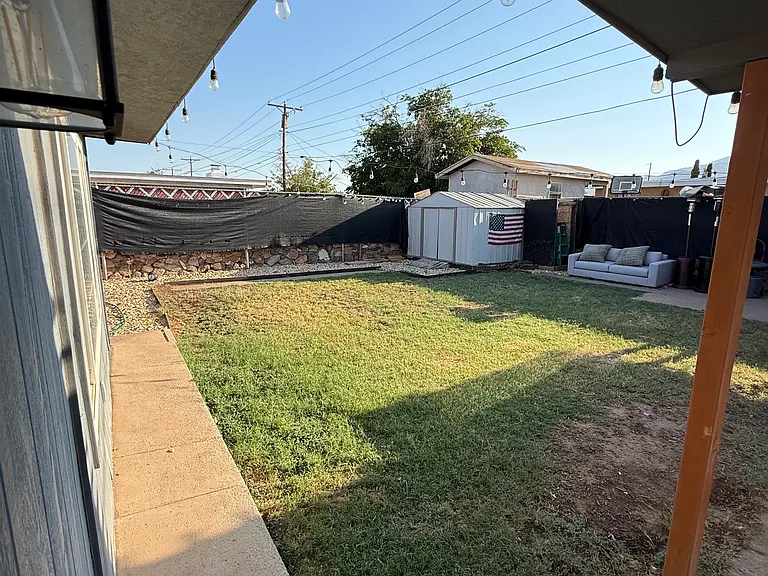 10443 Kendall St — Photo 39