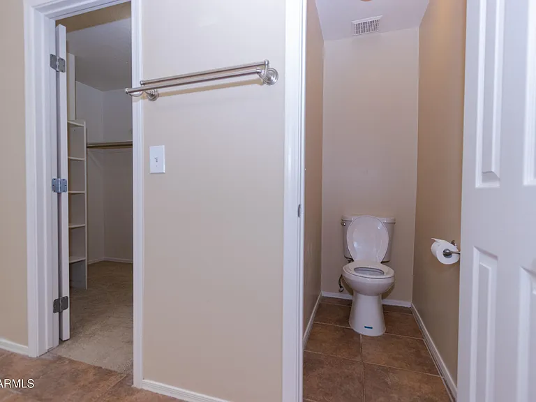 720 W Hancock Ave — Photo 28