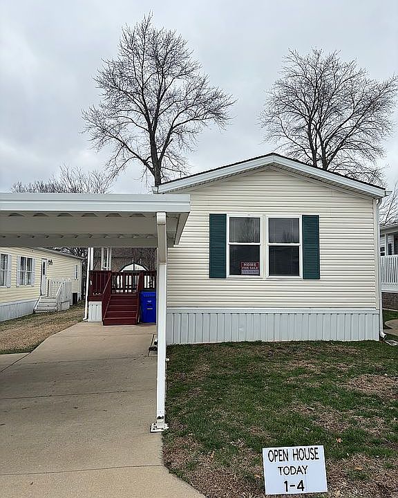 1st image of 306 Lazy Acres Ln