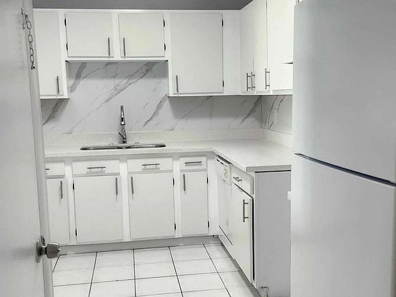 5th image of 14840 Naranja Lakes Blvd #C3e