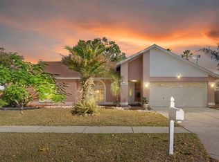 9715 Glenpointe Dr, Riverview, FL 33569