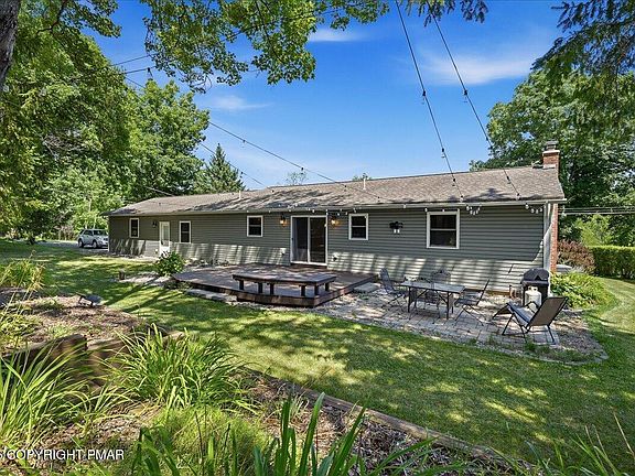 3rd image of 236 Shine Hill Rd