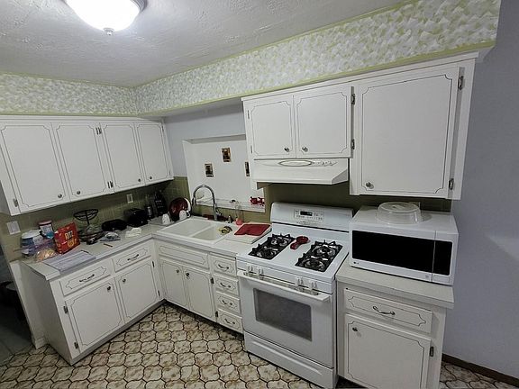 5th image of 8671 NW 24th Street