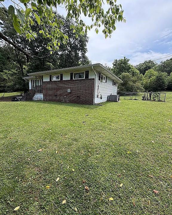 1st image of 88 Circle Dr