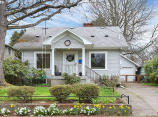 3025 SE Van Water St, Milwaukie, OR 97222