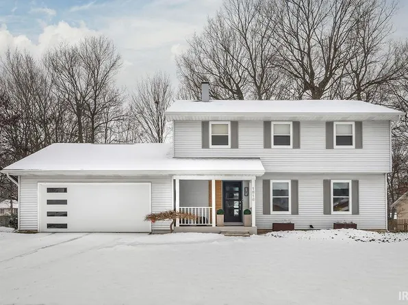 1616 Georgian Dr, South Bend, IN 46614
