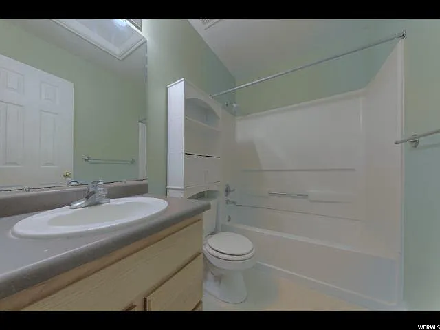 386 W 500 N — Photo 5