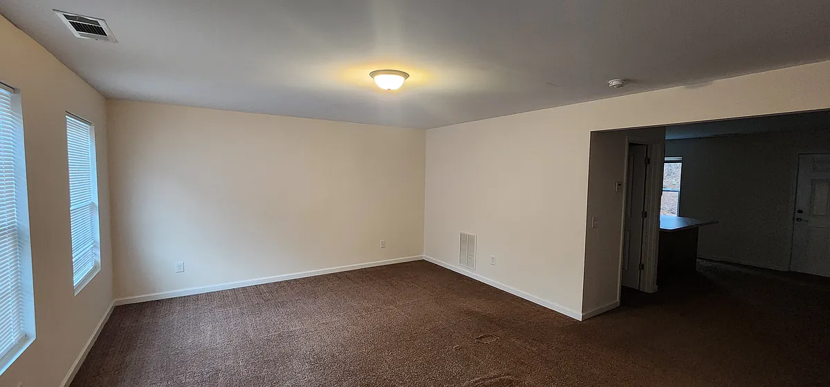LIVING ROOM - 122 Crown Point Dr #10
