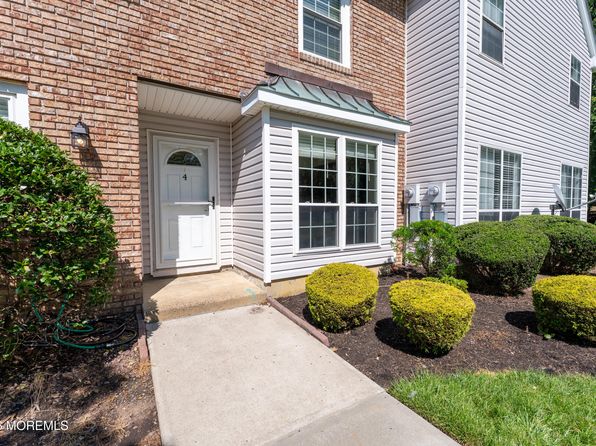 4 Vassar Pl