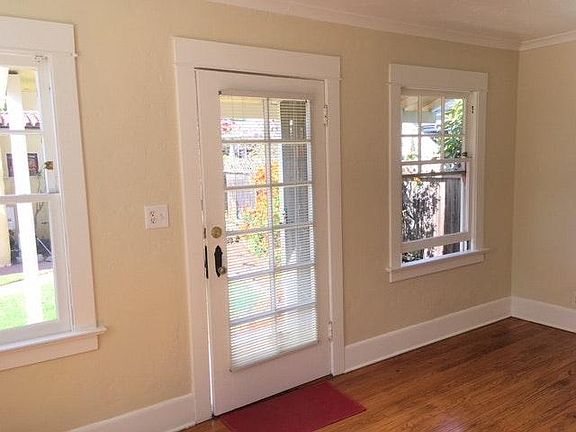 4th image of 3019 Dale St