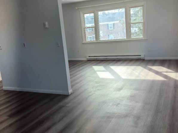 614 Willow Ave Floor 2