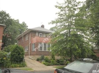 4005 166th St, Flushing, NY 11358