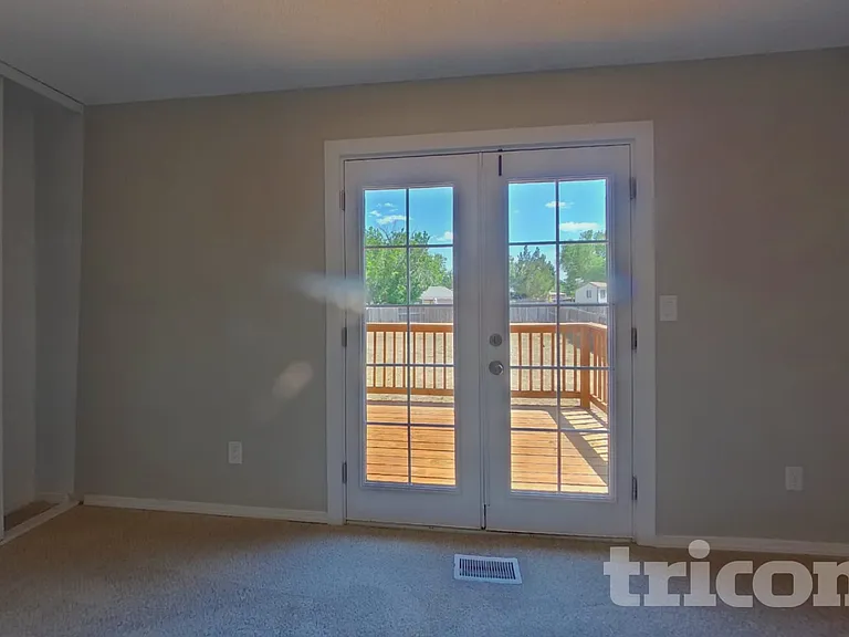 1721 S Genoa Way — Photo 8