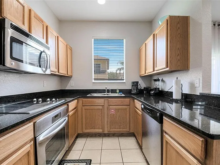 2713 Bushman Dr — Photo 33
