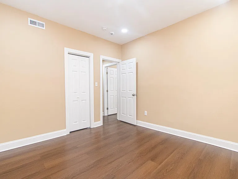 4103 Barrington Rd #2 — Photo 16