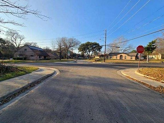 2nd image of 7250 Ridge Park Ln