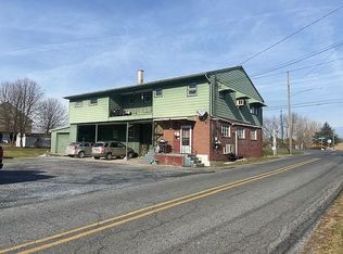 414 Marion Dr, Womelsdorf, PA