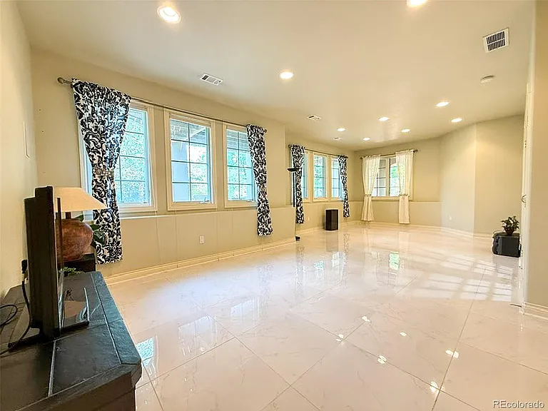 13901 E Saratoga Pl — Photo 12