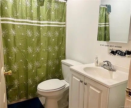 3rd image of 153 Chambers St #B