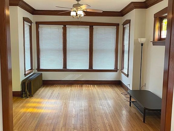 2nd image of 627 N Harvey Ave #2