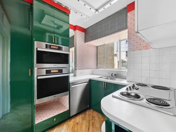 150 Central Park South image 12 of 20