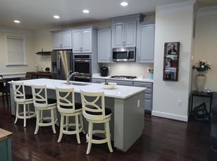 3681 Ambrose Hills Rd, Falls Church, VA 22041