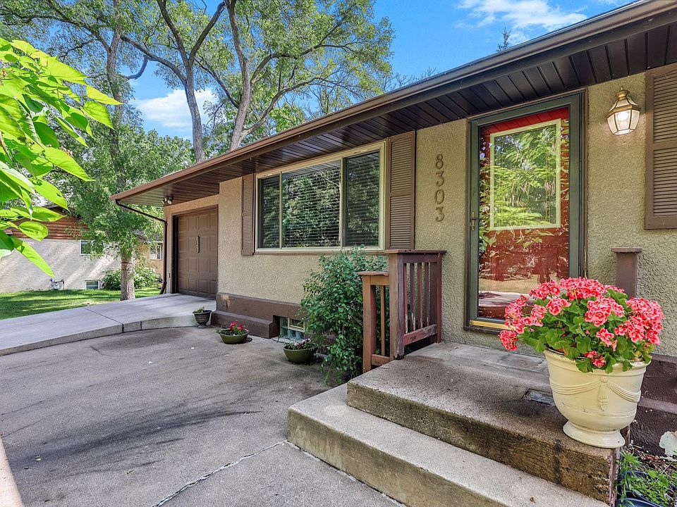 1st image of 8303 Red Oak Dr