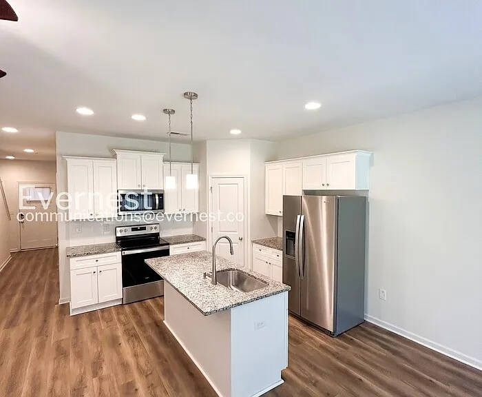 811 Key St — Photo 6
