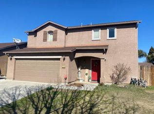 4134 W Rialto Ct, Visalia, CA 93277