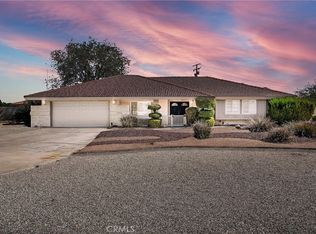 19990 Yucca Loma Rd, Apple Valley, CA 92307