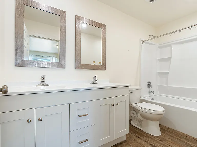819 W Galloway Ave — Photo 9