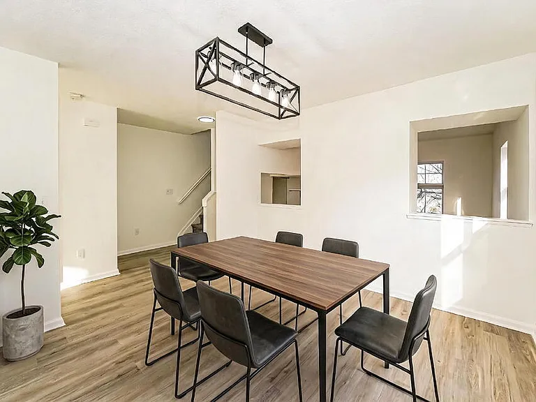 821 Nela View Rd — Photo 7