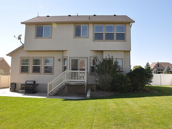 3rd image of 3362 N 500th St W
