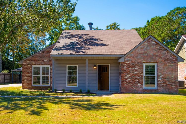 1st image of 18543 Red Oak Dr