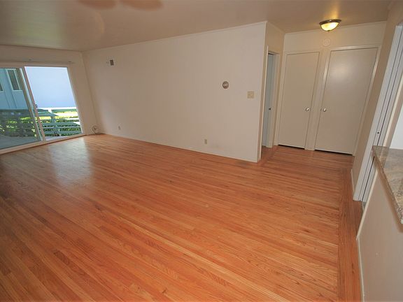 5th image of 233 Virginia Ave APT 7