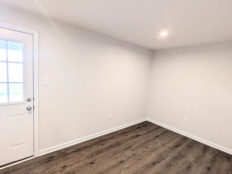 289 Hamilton Ln — Photo 6