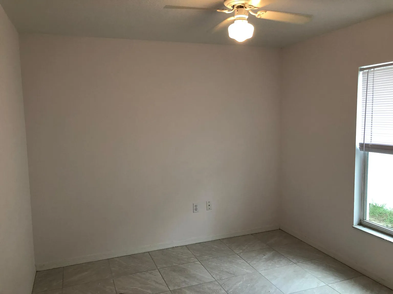 1310 Idlewild Dr — Photo 4