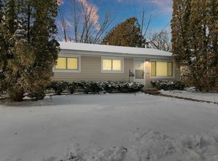 3014 Ezekiel Ave, Zion, IL
