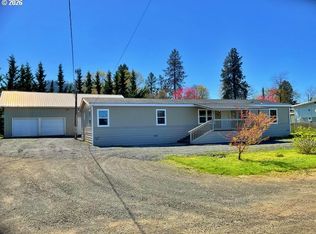 591 SE Carrol St, Winston, OR 97496