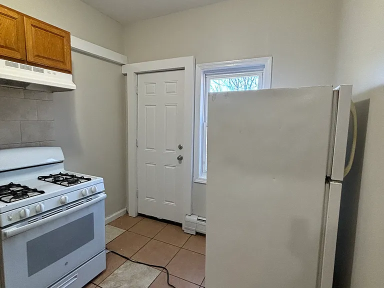 316 Mount Prospect Ave #6 — Photo 1