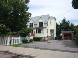 68 Desoto Rd, West Roxbury, MA 02132