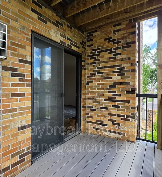 3402 15th Ave S #201 — Photo 8