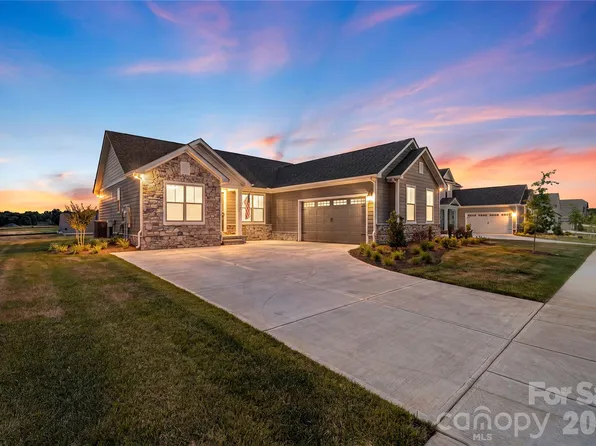 1664 Dresden Dr, Rock Hill, SC 29732