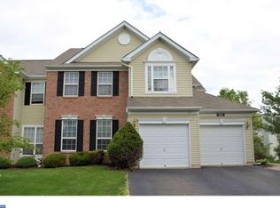 808 Long Meadow Dr, Chalfont, PA 18914