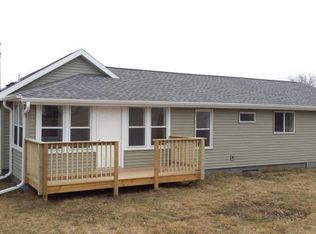 402 Willow St, Baraboo, WI 53913