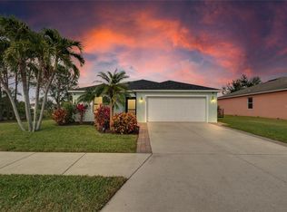 305 65th Ave E, Bradenton, FL 34203